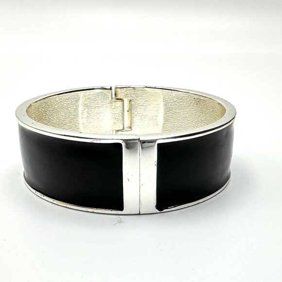 Black Enamel Magnetic Clamper Bracelet Silver Tone Wide Band Size 7 EUC - Picture 1 of 6